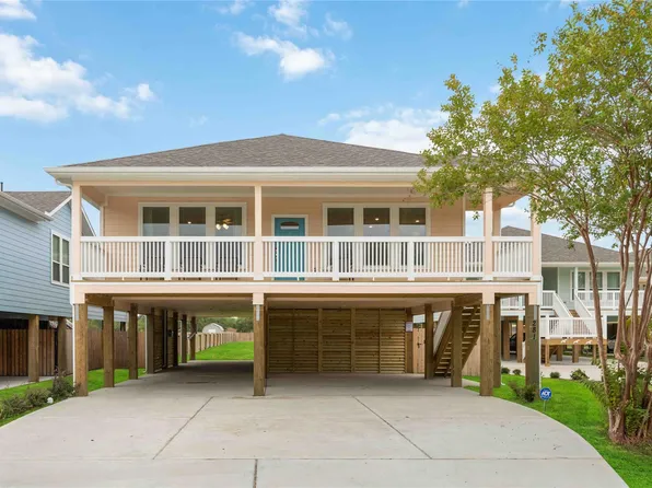 281 Bay Oaks Dr, La Porte, TX 77571