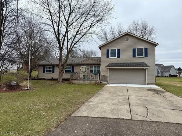 5000 Mildred Cir SW, Navarre, OH 44662