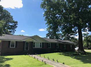 1400 W Lenevar Dr, Charleston, SC 29407