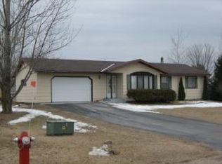 411 Valley View Dr, Wautoma, WI 54982