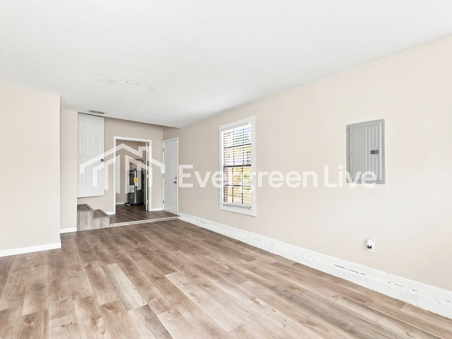 3 bed, 2.0 bath, 1430 sqft, $1,445 — Photo 4