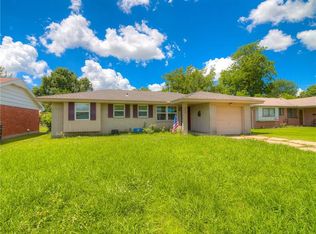860 NW 15th St, Moore, OK 73160