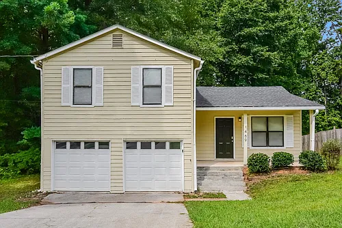469 Sherwood Grn Photo 1