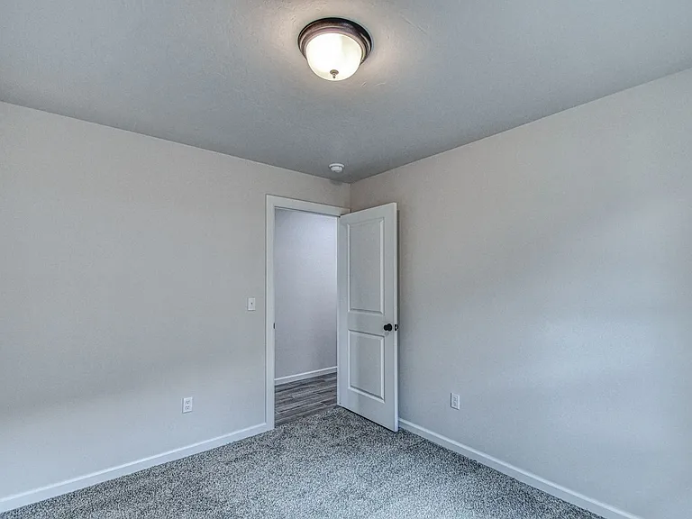 2720 Varenna Ct — Photo 23