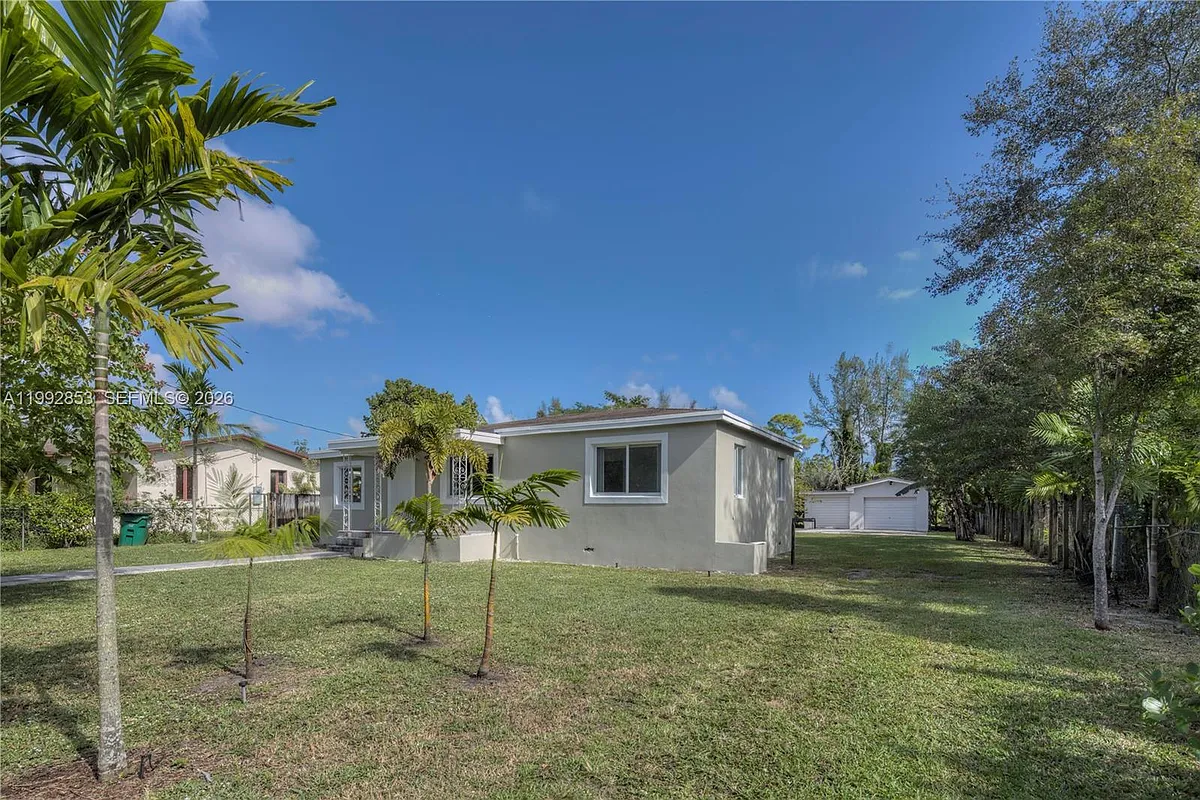 Building Photo - 14115 NW 5th Ave