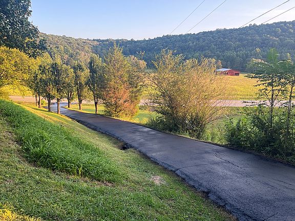 4th image of 5178 Highway 70 E