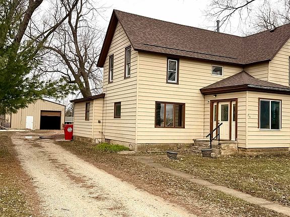 2nd image of 719 6th St