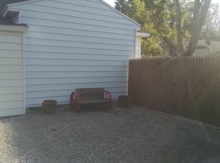 915 Pleasant St, Osage, IA 50461