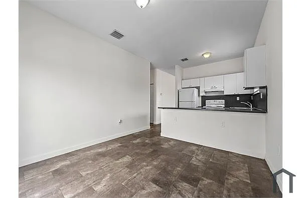 Building Photo - 1514 NW 5th Ave #B