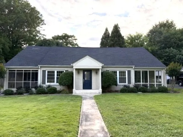 606 Valley Dr, Dalton, GA 30720