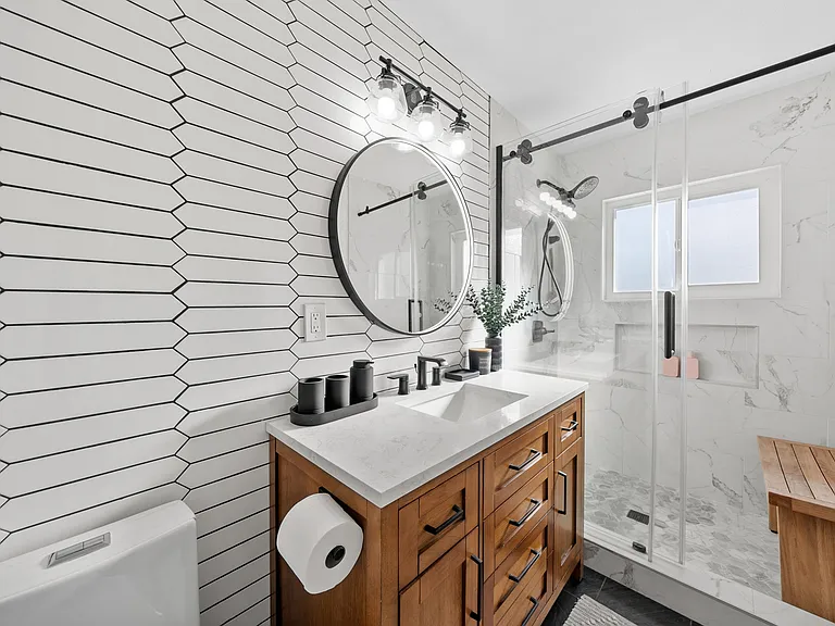 7404 Margerum Ave — Photo 11