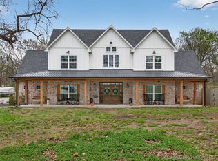 900 N 4389th Ln, Pryor, OK 74361