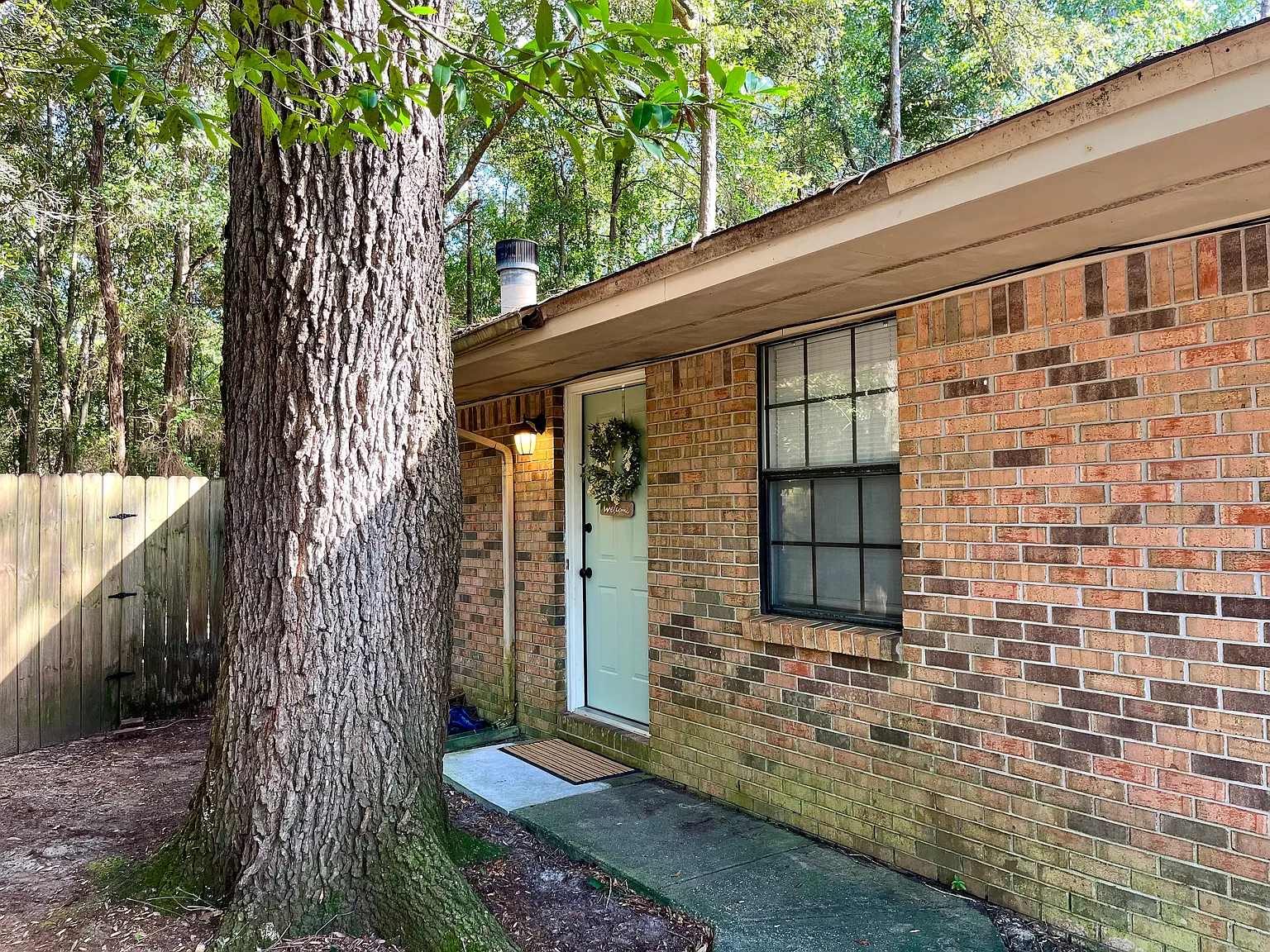 2 bed, 1500 sqft, $1,600 — Photo 4