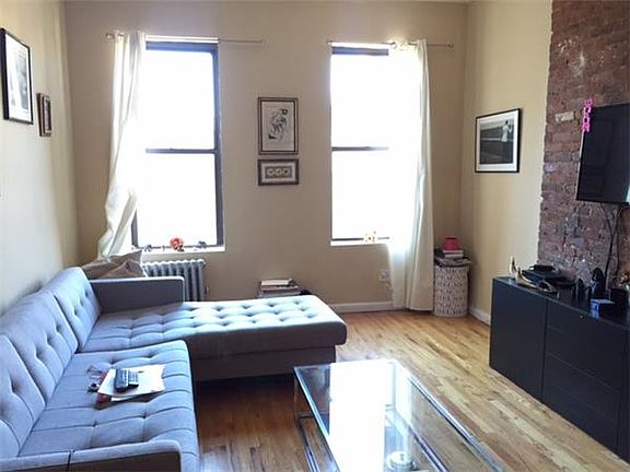 5th image of 166 Elizabeth St APT 5C