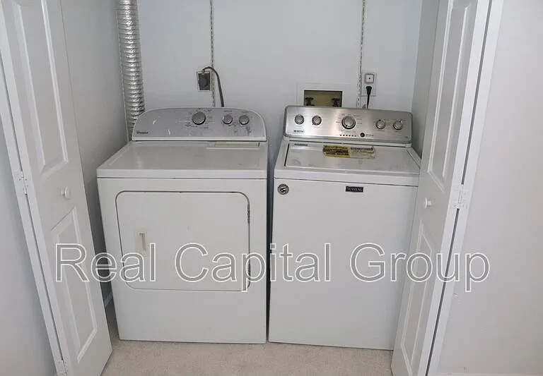 5 Cheryl Ct — Photo 33