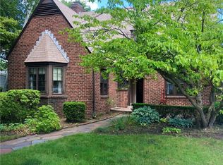 175 Oak Hill Ave, Pawtucket, RI 02860