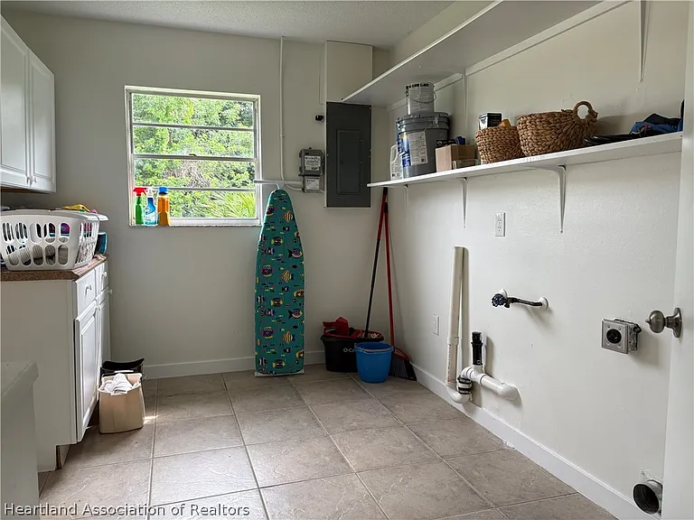 1008 Lagrande Blvd — Photo 20