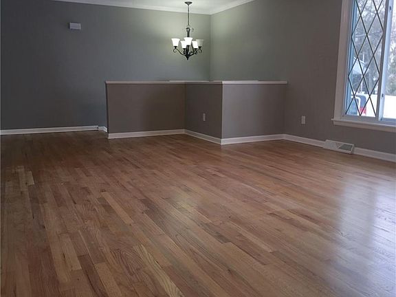 5th image of 203 Briarhurst Ln