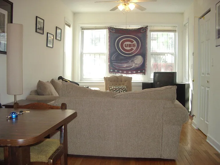 2315 N Greenview Ave #1F — Photo 9