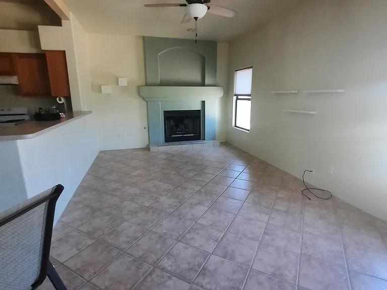 999 S Riparian Ave — Photo 7