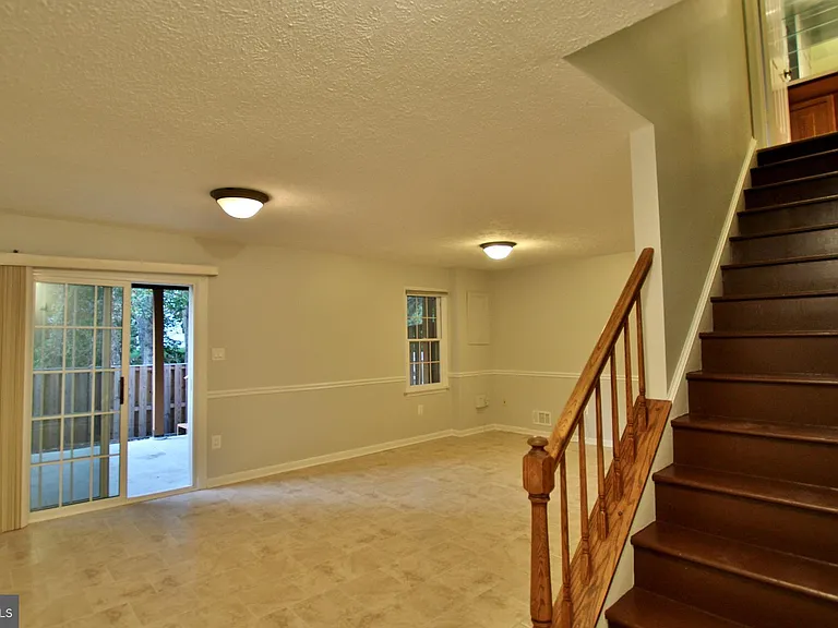 7321 Mallory Ln — Photo 27