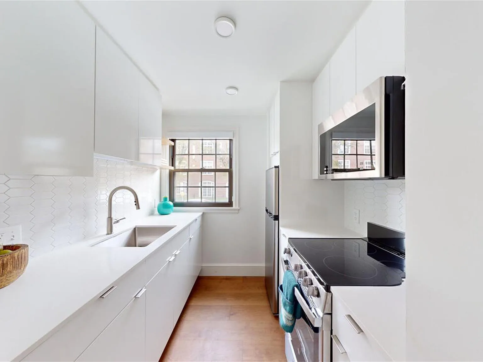 1 bed, 500 sqft, $3,150 — Photo 1
