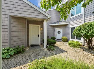 506 Harbor Pointe Dr, East Peoria, IL
