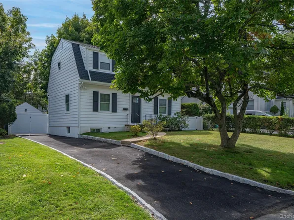 208 Lincoln Avenue, Eastchester, NY 10709