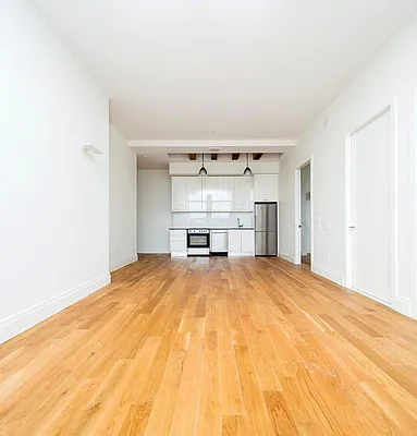 Rented by EXR | media 84