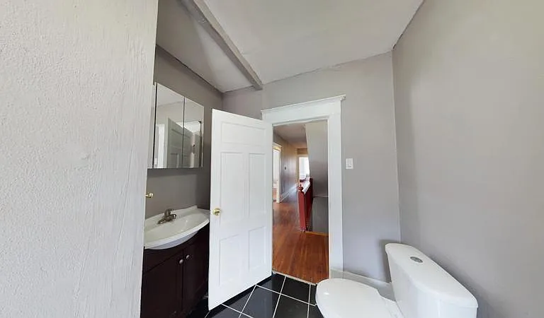 1418 E Genesee St — Photo 14