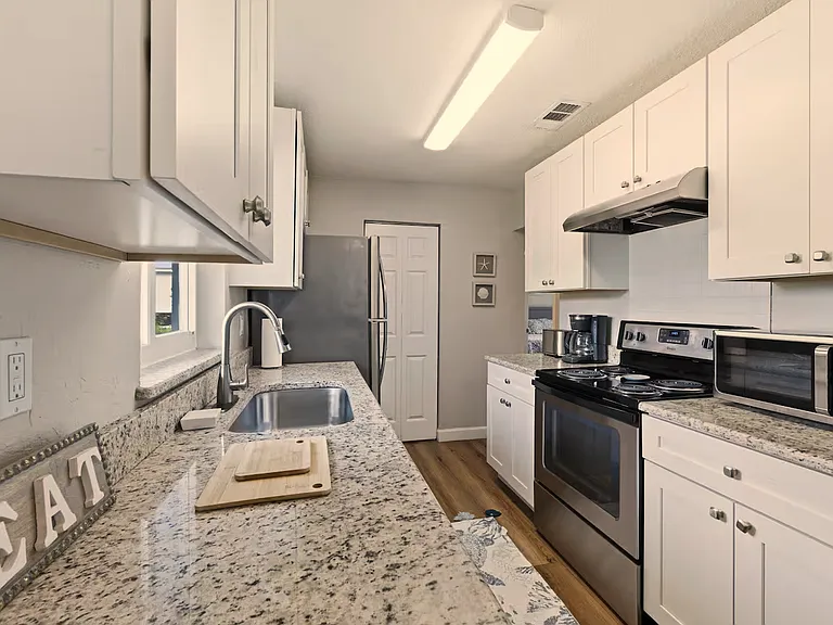6881 Church St — Photo 10
