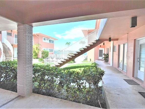 5th image of 7921 East Dr Unit 10-7921-10