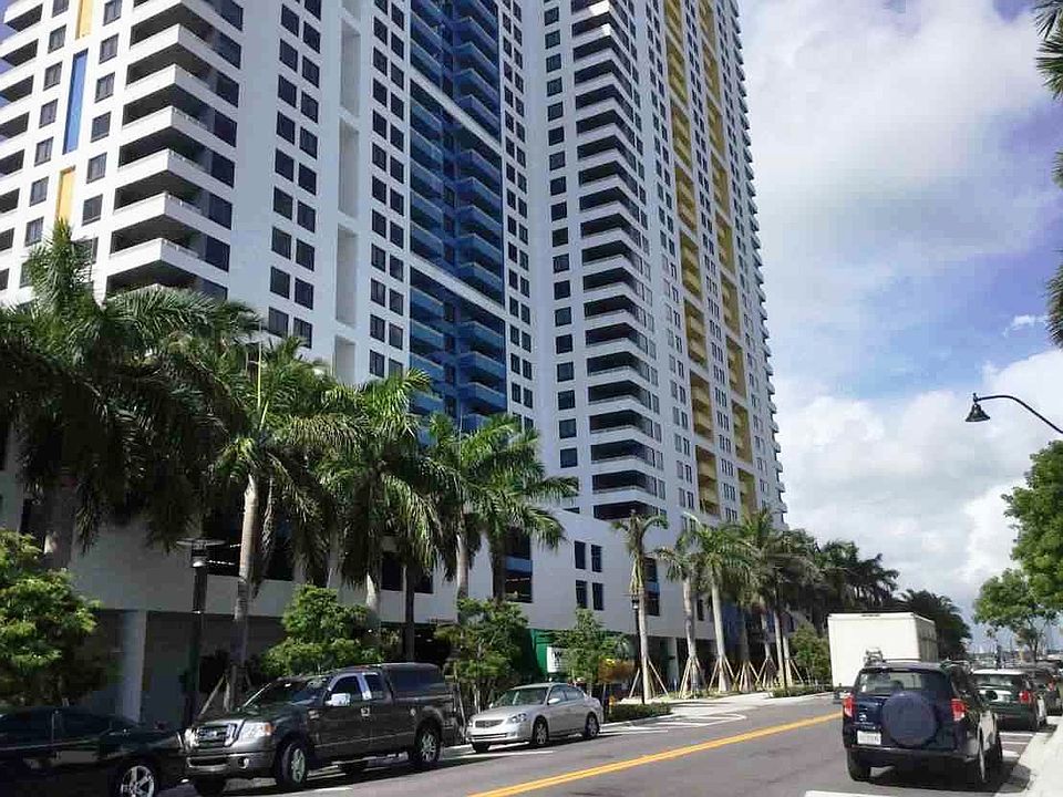 1st image of 1330 West Ave APT 2406
