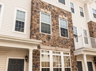 6 Jasmine Ln, Garfield, NJ 07026