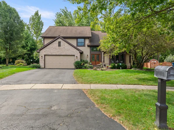 1139 Grand Oak Ct, Bartlett, IL 60103