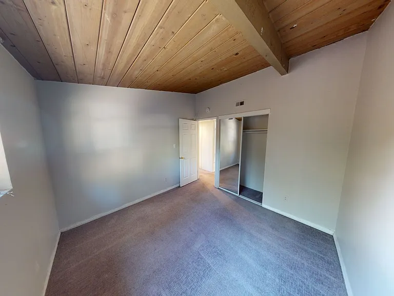 5075 Chaparral Way — Photo 13