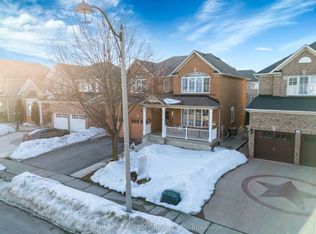 28 Latania Blvd, Brampton, ON L6P 1S9