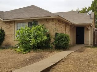 2451 Limestone Dr, Arlington, TX 76014