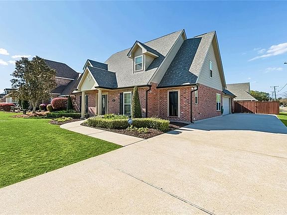 2nd image of 700 Church Pointe Dr
