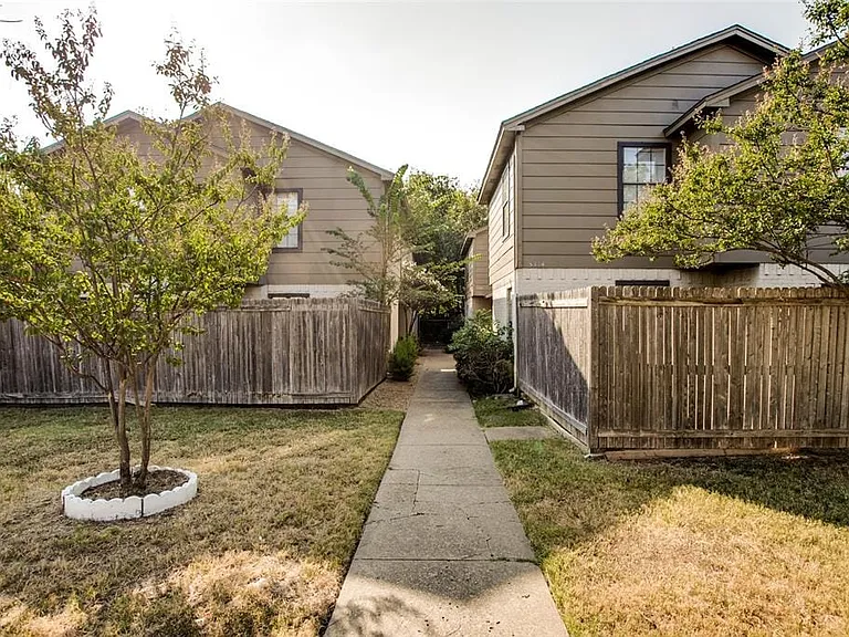 5322 Columbia Ave — Photo 14