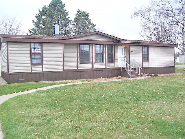 1st image of 208 Belle Villa Blvd