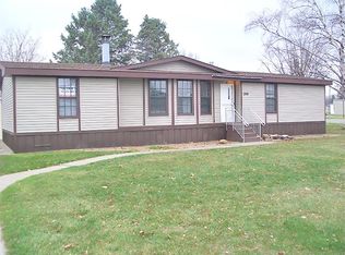 208 Belle Villa Blvd, Belleville, MI