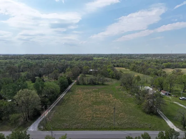 3.98 Spruce Drive, Goodman, MO 64843