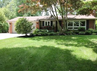 1689 Meadowlane Dr SE, North Canton, OH 44709