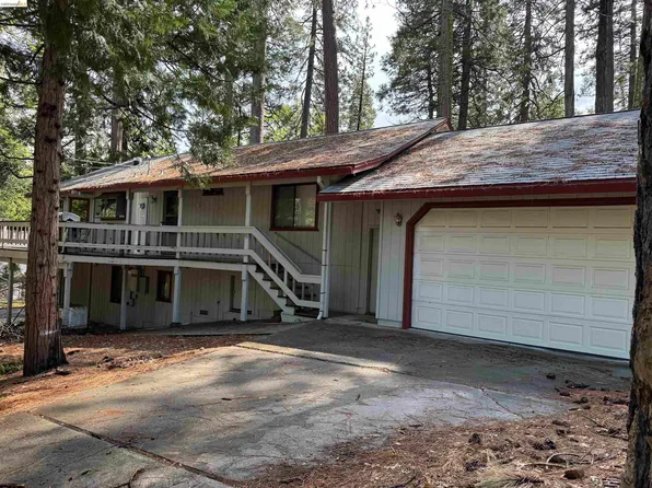 1957 Stag Way, Arnold, CA 95223