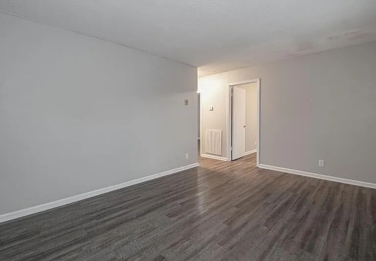 805-1 Golfview Pl — Photo 2