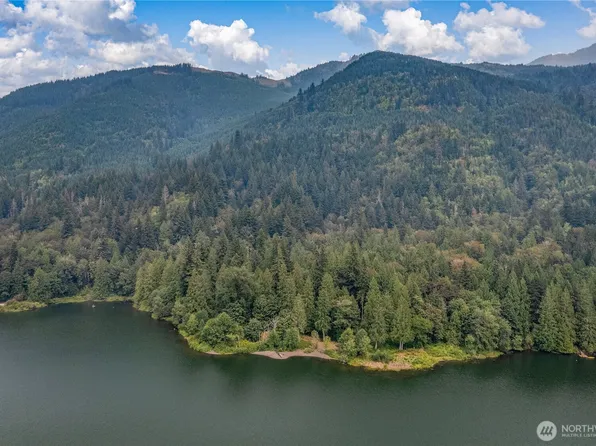 9267 Upper Frost Creek Road, Maple Falls, WA 98266