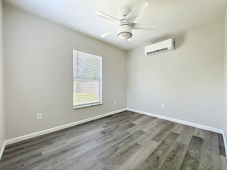 5342 Adanson St — Photo 6