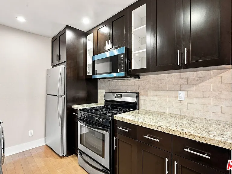 3131 S Canfield Ave #107 — Photo 7