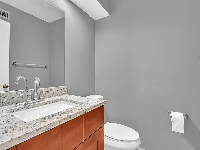 8911 NW 28th Dr #32B — Photo 9